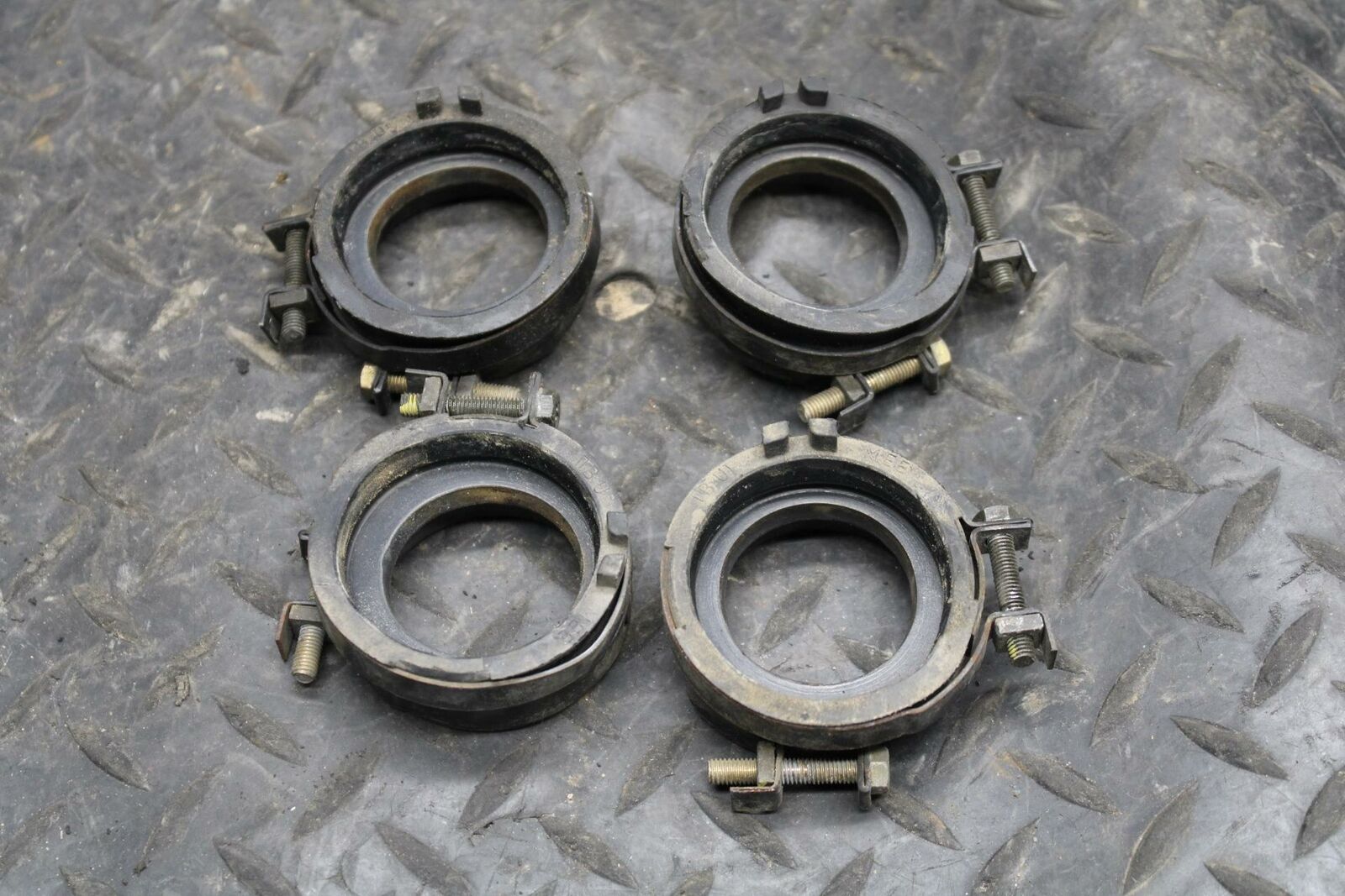 03-04 HONDA CBR600RR INTAKE BOOTS MANIFOLDS BB218