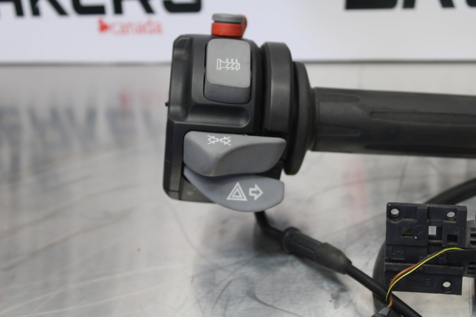 06-12 BMW F800ST THROTTLE CABLE LINE HOUSING GUIDE BB144