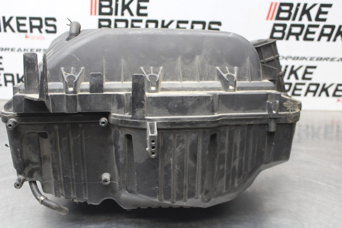 08 APRILIA SHIVER 750 AIRBOX AIR INTAKE FILTER BOX BB551