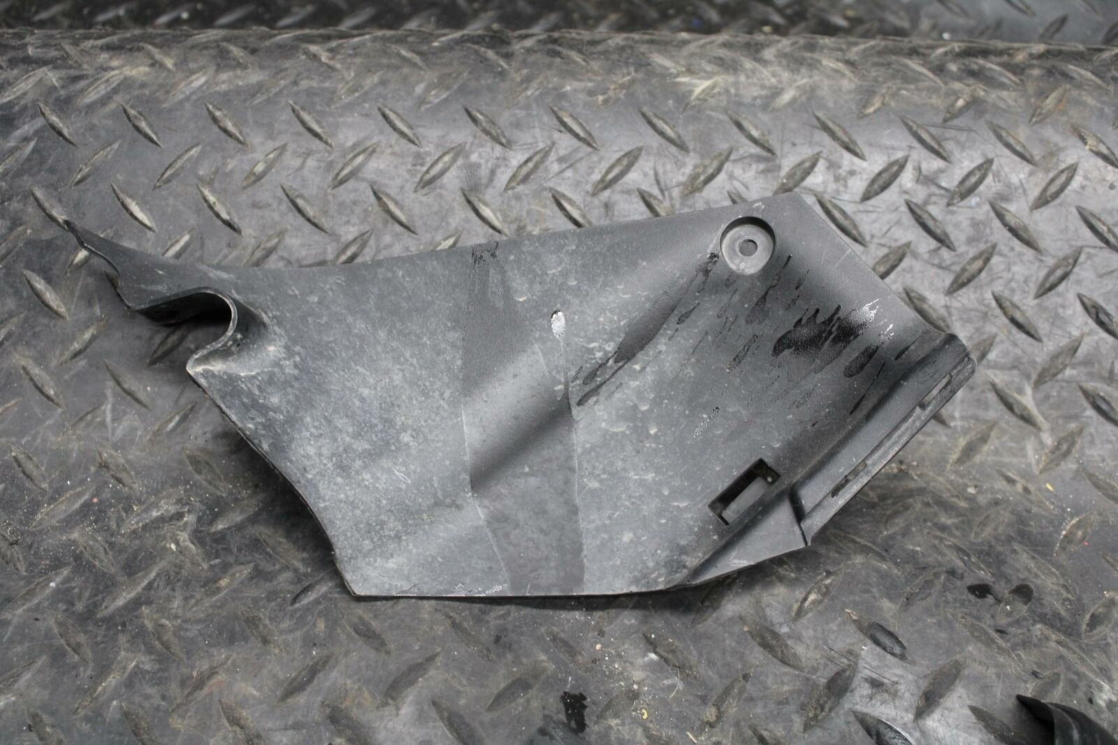 07-08 HONDA CBR600RR  LEFT HEADLIGHT HEAD LIGHT LAMP TRIM COVER BB224