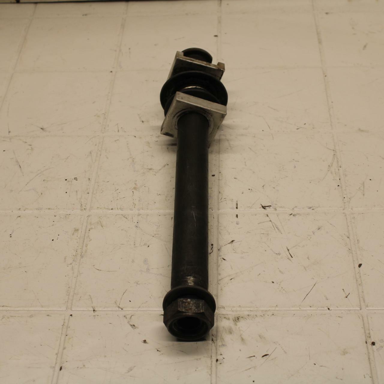 98-99 YAMAHA YZF R1 REAR AXLE BACK WHEEL RIM PIVOT BOLT AXEL BB16 ...