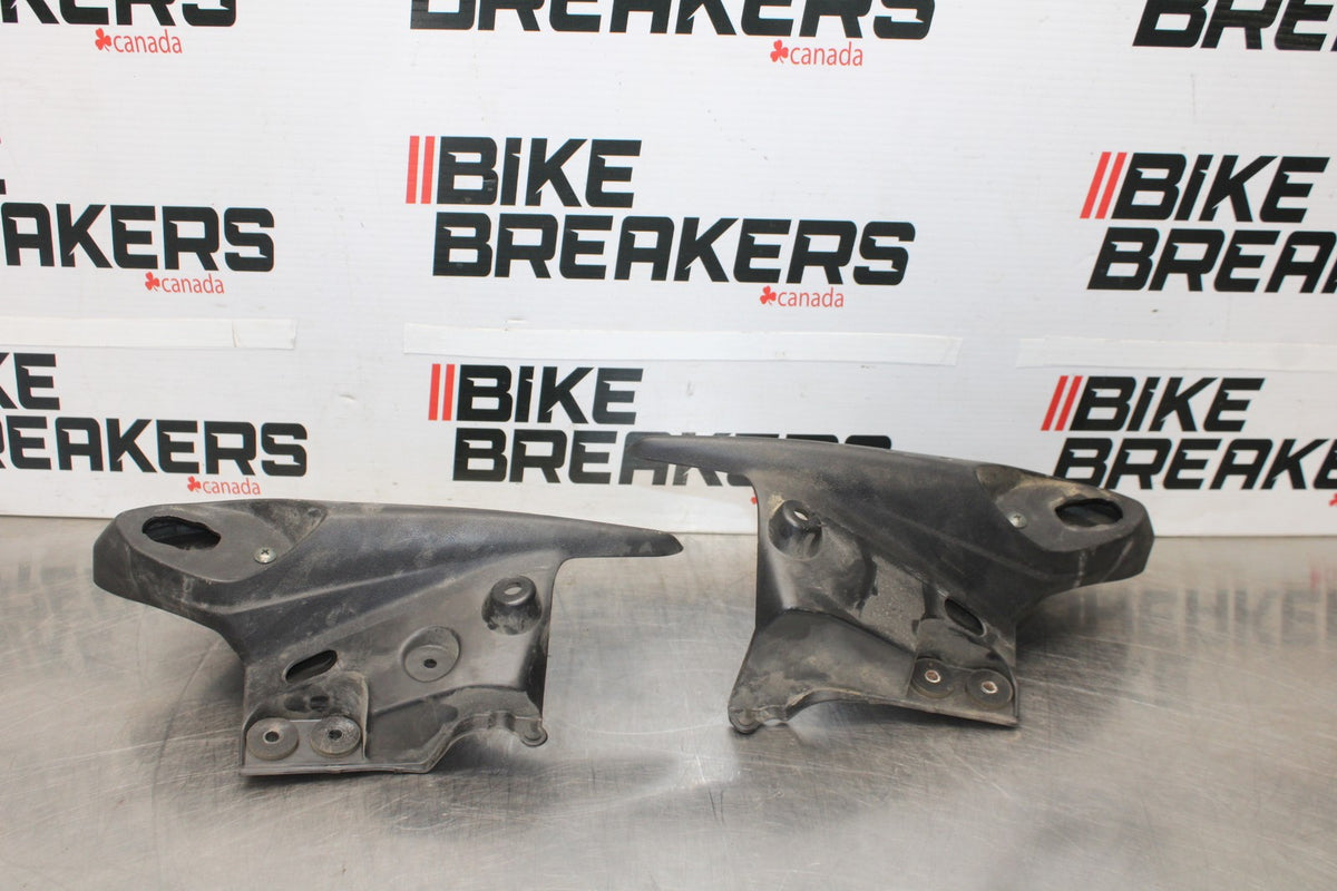 05-06 KAWASAKI NINJA ZX6R RIGHT LEFT REAR BACK TAIL FAIRING COWL SHROUD BB877