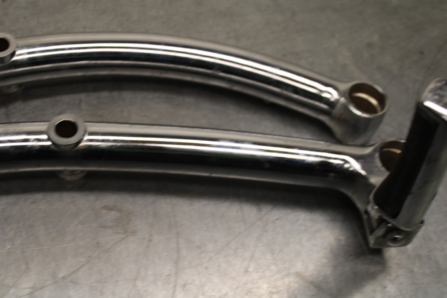 87-03 SUZUKI INTRUDER 1400 VS1400GLP REAR STRUT BACK PEG SET PAIR BB752
