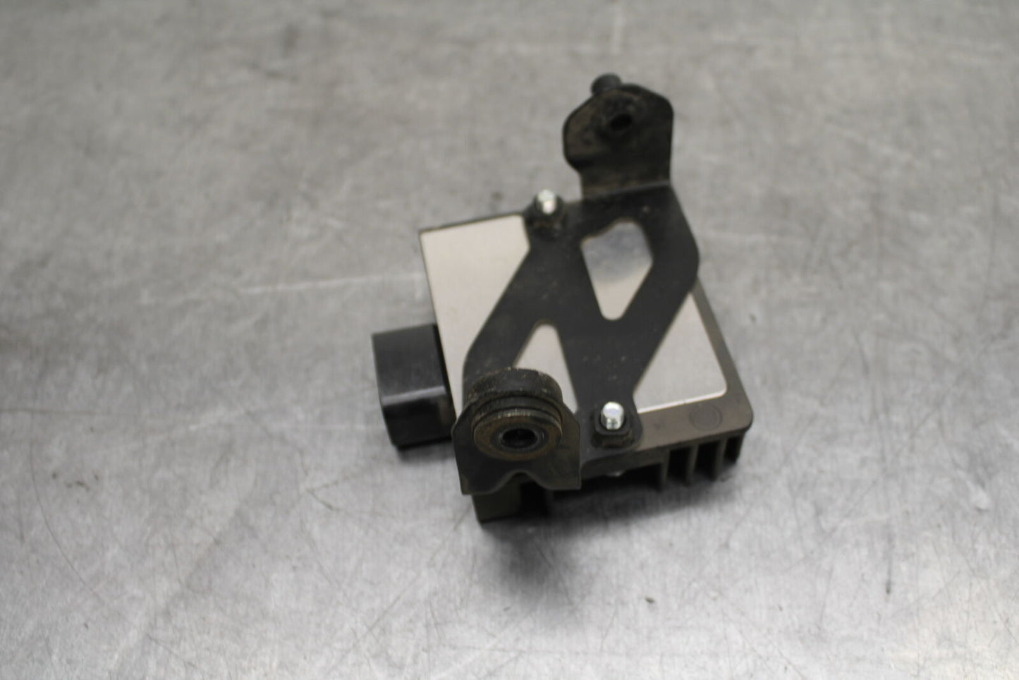 18-24 KAWASAKI NINJA 650 RECTIFIER VOLTAGE REGULATOR BB725