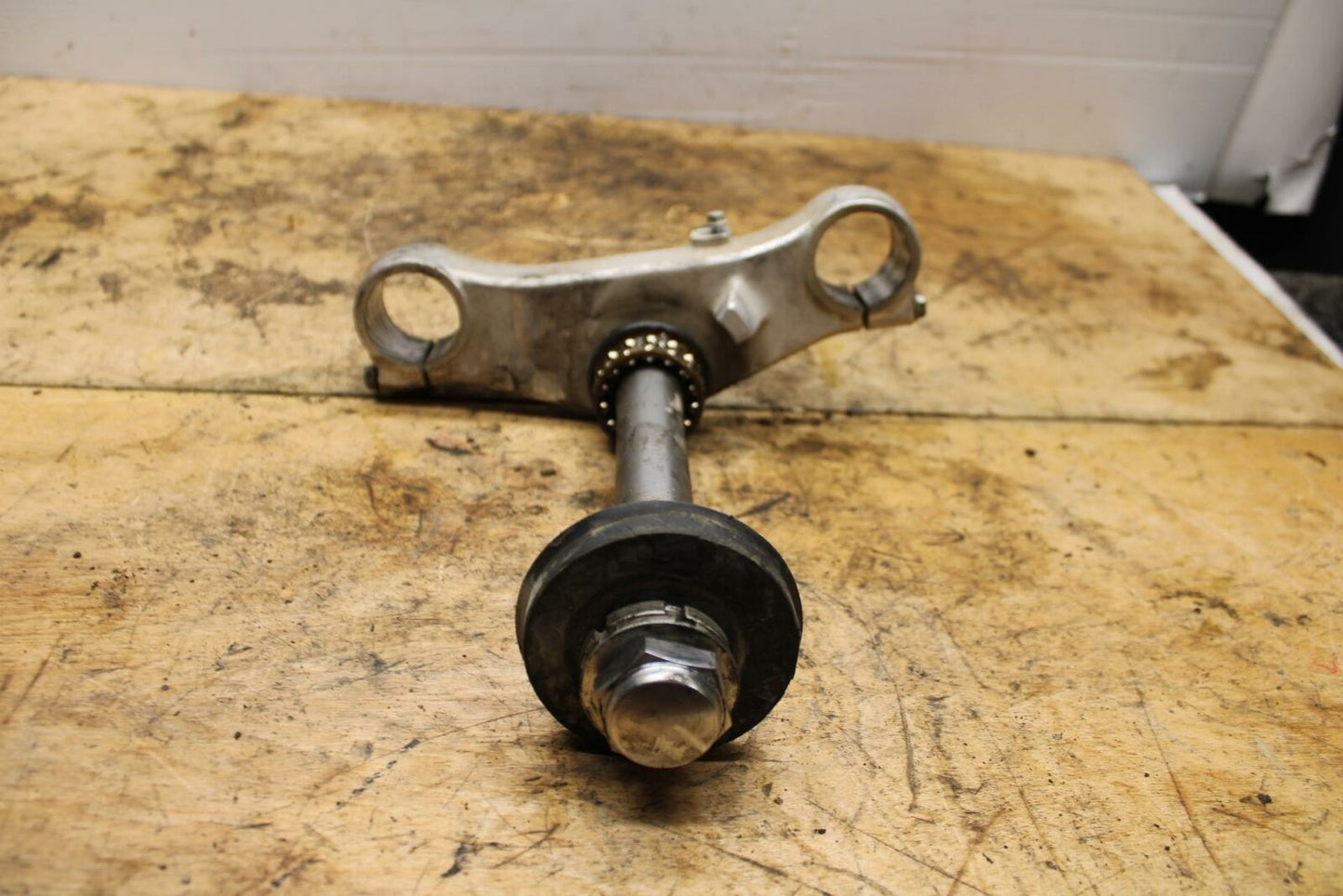 07-11 SUZUKI VSTROM 650 FRONT FORKS CLAMP LOWER TRIPLE TREE STEM BB340