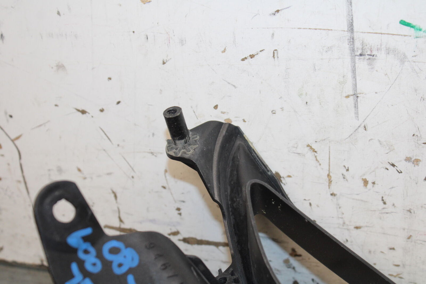 08-10 SUZUKI GSXR 600  FRONT CENTER COWL FAIRING BB630