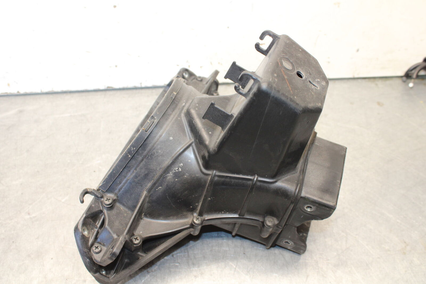 09-12 KAWASAKI NINJA ZX6R ZX600R RAM AIR INTAKE TUBE DUCT 39045-0039 BB656