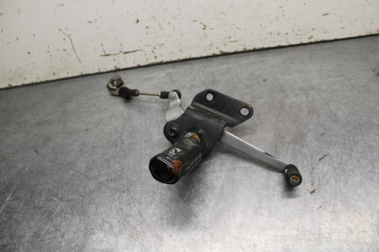 10-13 HONDA SHADOW RS 750 VT750RS LEFT FRONT FOOT PEG /W SHIFTER BB718