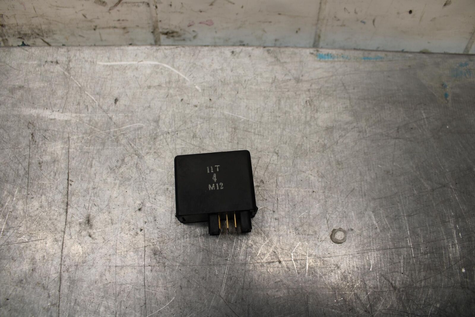 11-23 SUZUKI GSXR 750 TURN SIGNAL FUEL PUMP RELAY FLASHER SWITCH BB55