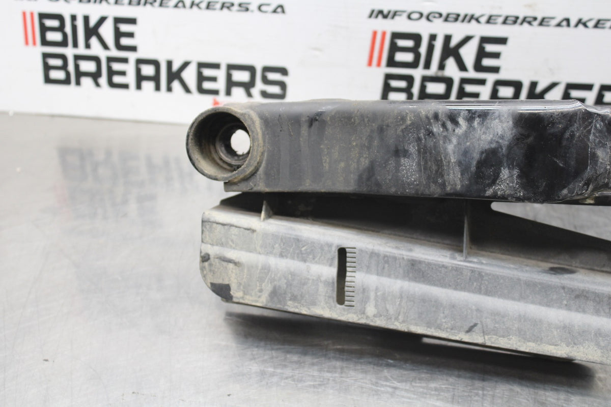 08 HARLEY-DAVIDSON ELECTRA GLIDE POLICE EFI FLHTPI REAR SWINGARM  BB816