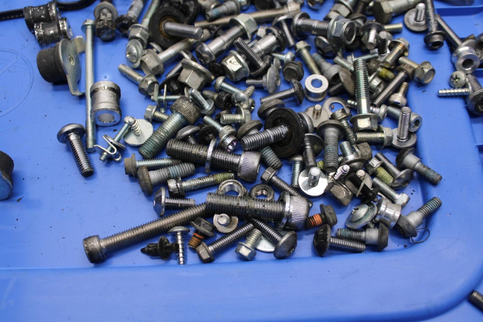 2012 Yamaha FZ8  MISC. MOUNTING BOLTS HARDWARE SCREWS BB550