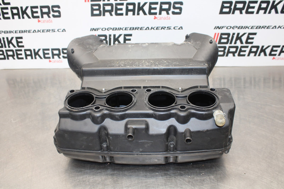 11-22 SUZUKI GSXR 600  AIRBOX AIR INTAKE FILTER BOX BB193