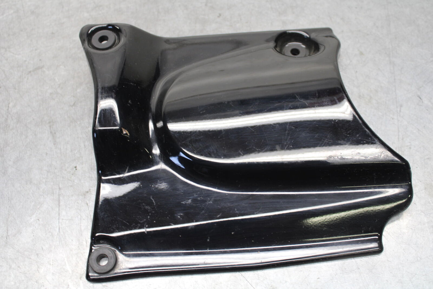 05-06 SUZUKI BOULEVARD M50 ENGINE SPROCKET COVER BB671