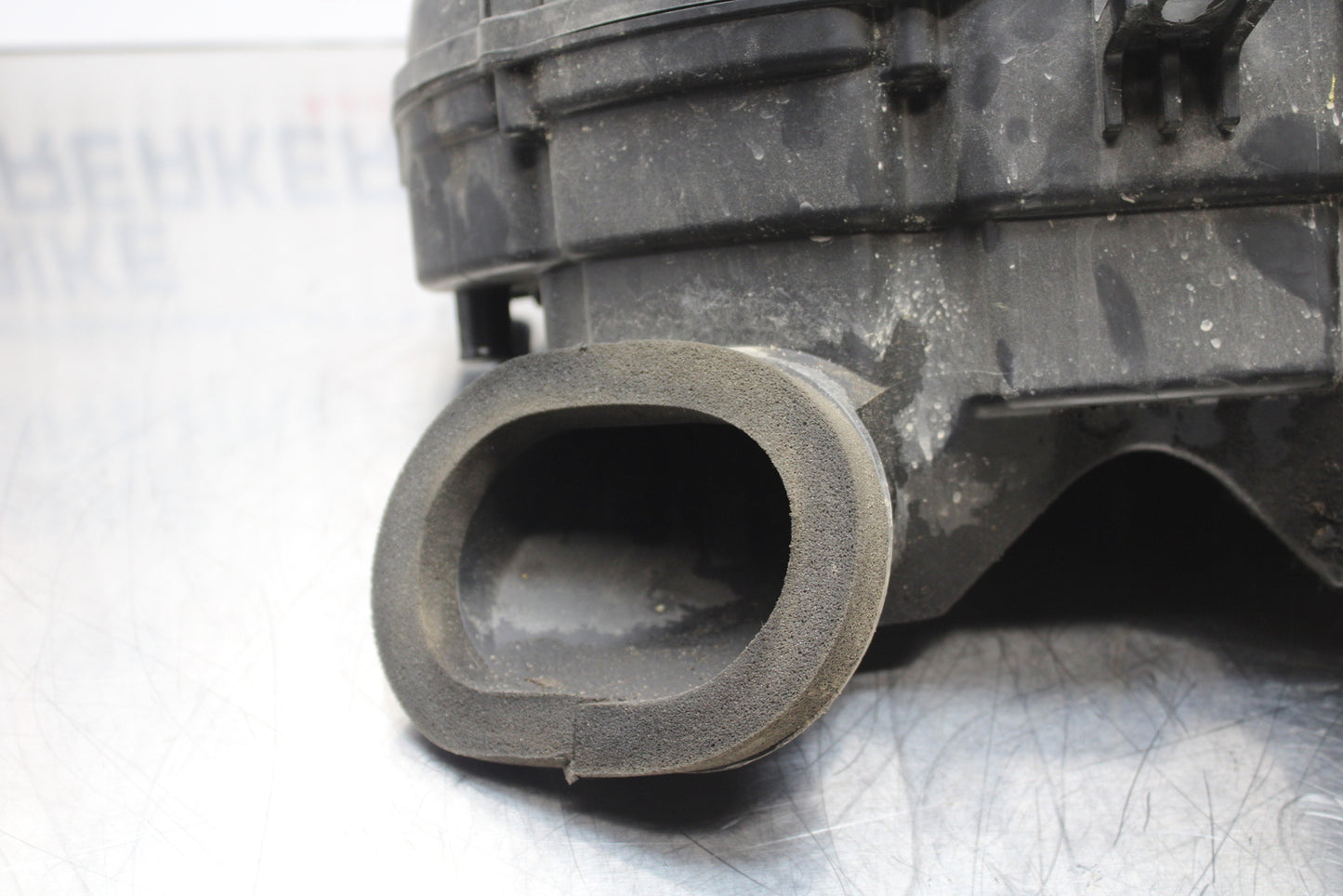 11 SUZUKI GSXR1000 AIRBOX AIR INTAKE FILTER BOX BB142