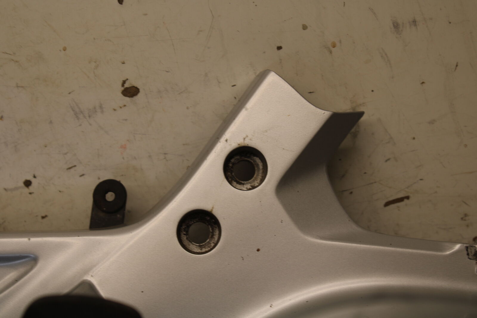 04-12 HONDA ST1300A LEFT FRONT FOOT REST PEG STEP MOUNT BRACKET BB669