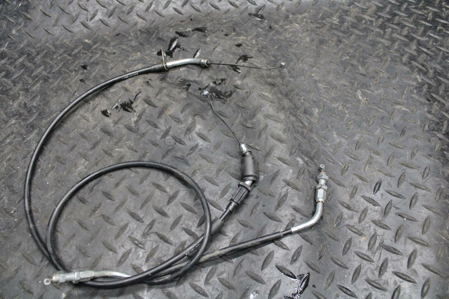 08-09 SUZUKI GSXR600 THROTTLE CABLES LINES 58300-37H00 58300-37H10 BB204