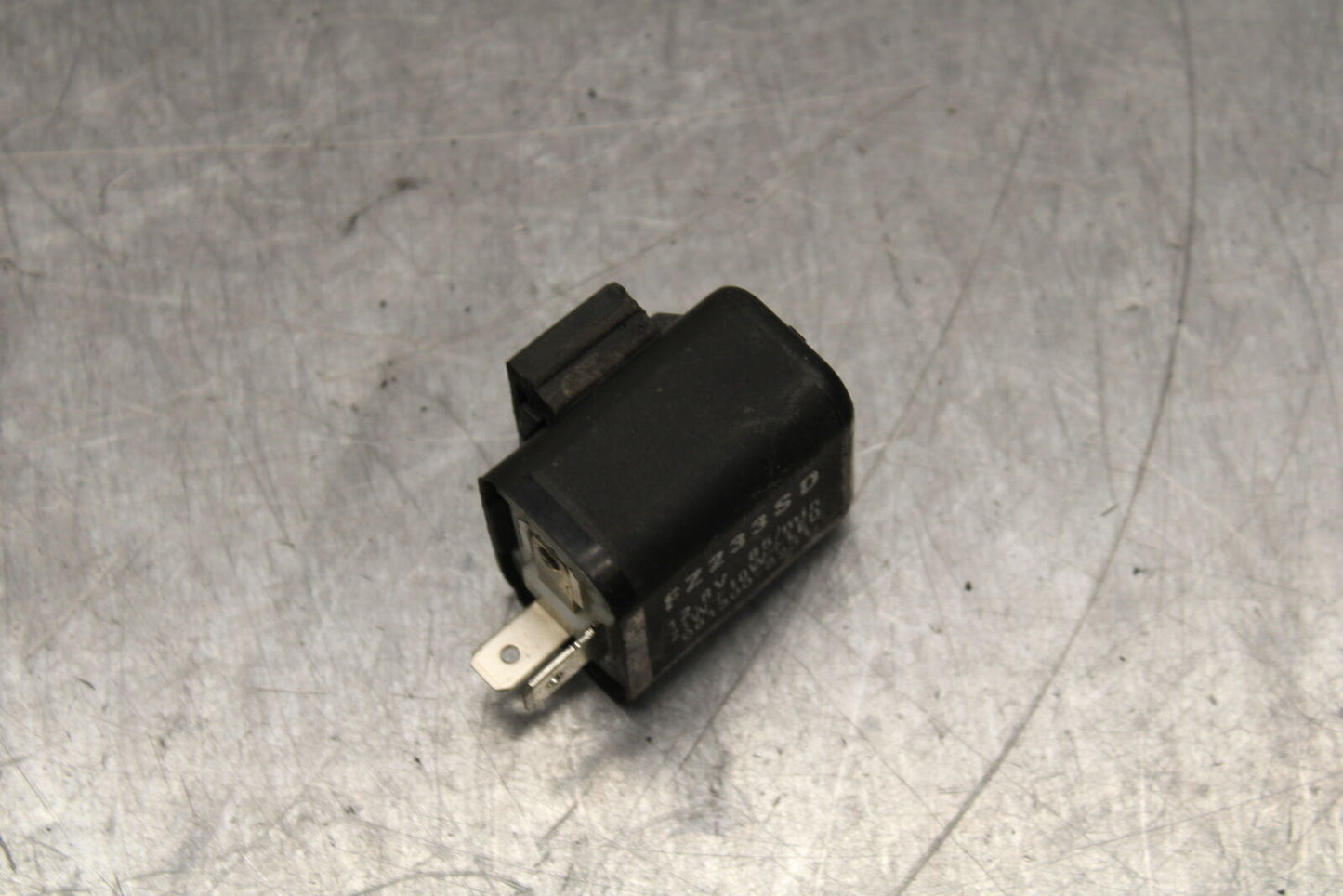 12-13 KAWASAKI Z1000 TURN SIGNAL BLINKER RELAY FLASHER SWITCH BB743