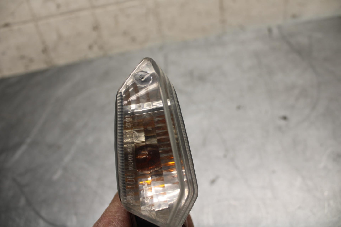 11-14 KAWASAKI VERSYS 650 LE 650C RIGHT FRONT TURN SIGNAL LIGHT INDICATOR BB498