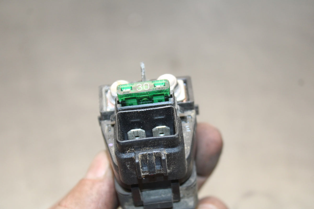 15 TRIUMPH TIGER 800 ENGINE STARTER RELAY STARTING MOTOR SWITCH BB873
