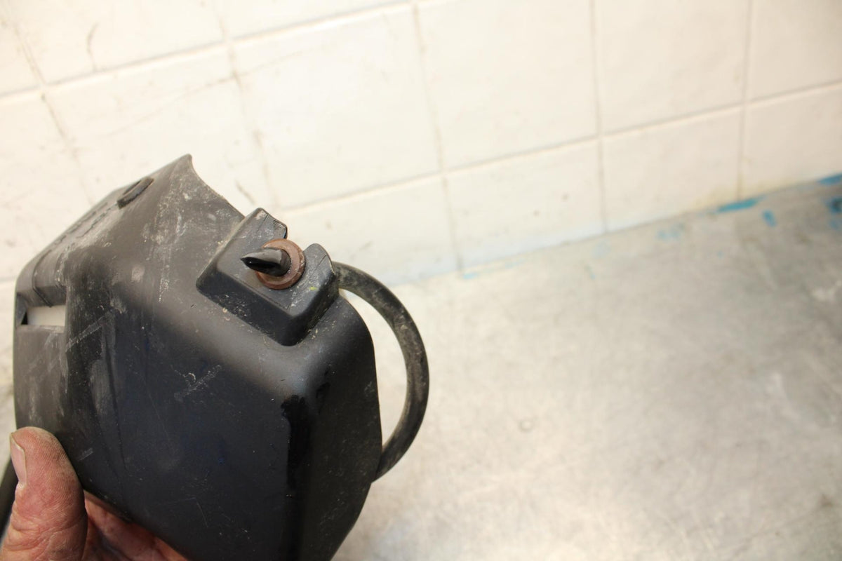 2015 Yamaha FZ09 COOLANT WATER TANK RESERVOIR BOTTLE 1RC-21871-00-00 BB54