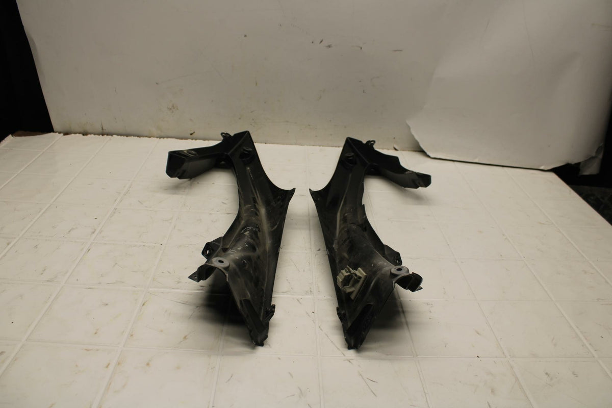 08-16 YAMAHA YZF R6 RIGHT & LEFT FRONT UPPER MID SIDE FAIRING COWL PLASTIC BB406
