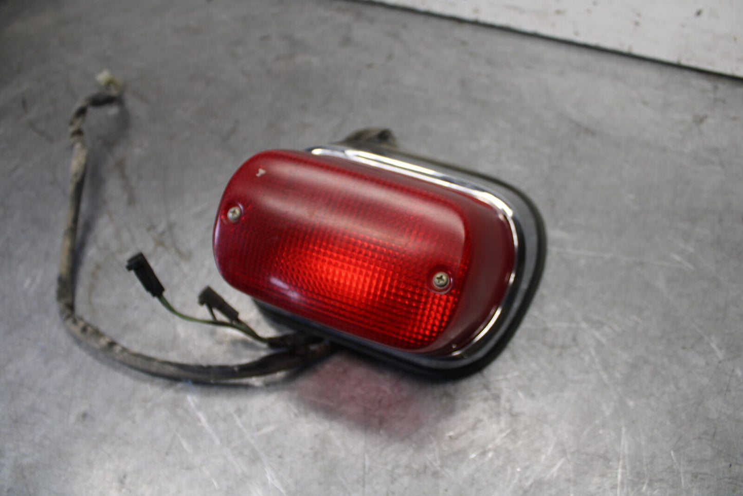 05-09 SUZUKI BOULEVARD C90 TAILLIGHT REAR TAIL BRAKE LIGHT BB692
