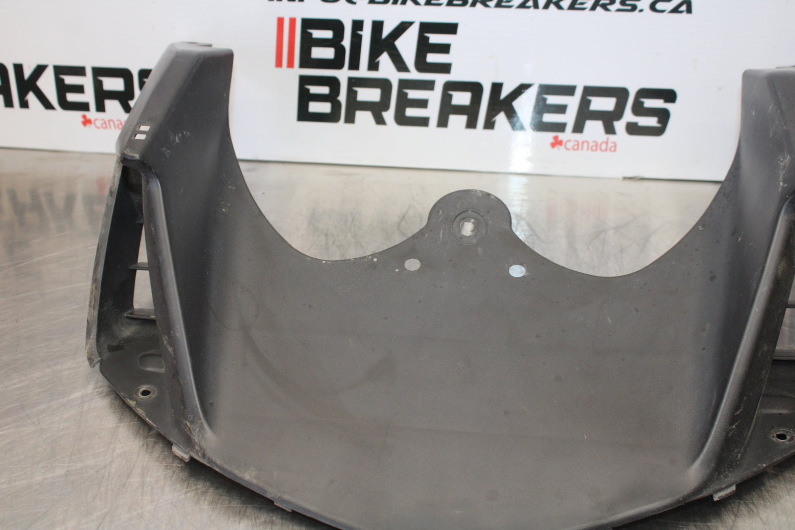 03 SUZUKI SV650S LOWER FRONT UPPER INNER HEADLIGHT COWL FAIRING  BB167