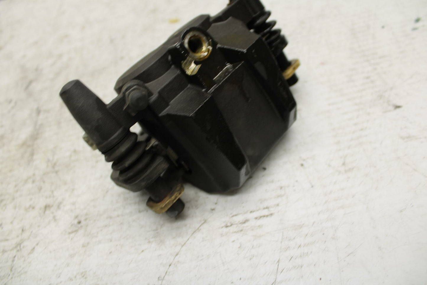 90-07 KAWASAKI ZZR 250  FRONT BRAKE CALIPER BB298