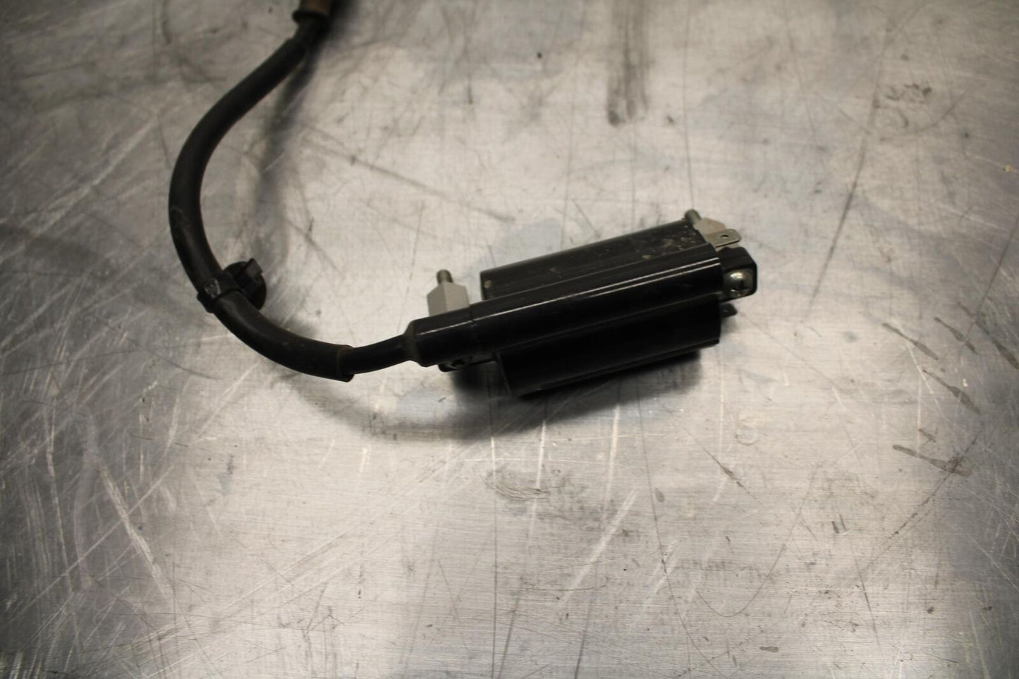 17-23 SUZUKI GSXR 250 GSX250RL8 IGNITION COIL SPARK PLUG CAP RIGHT BB490