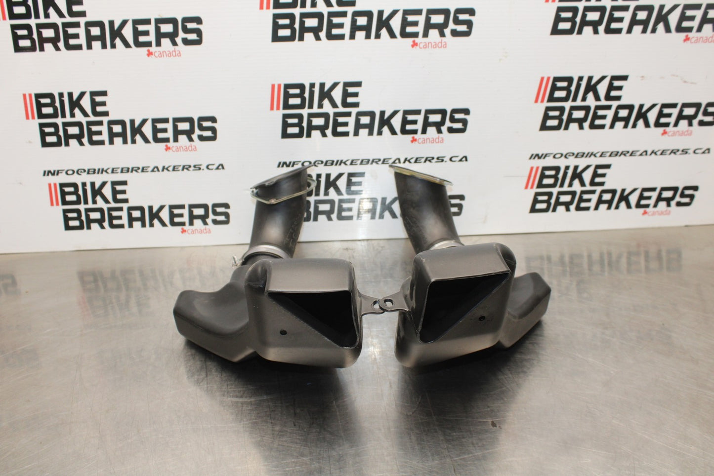 23-24 KAWASAKI NINJA ZX14R NEW!! RIGHT LEFT AIR INTAKE DUCTS BB764