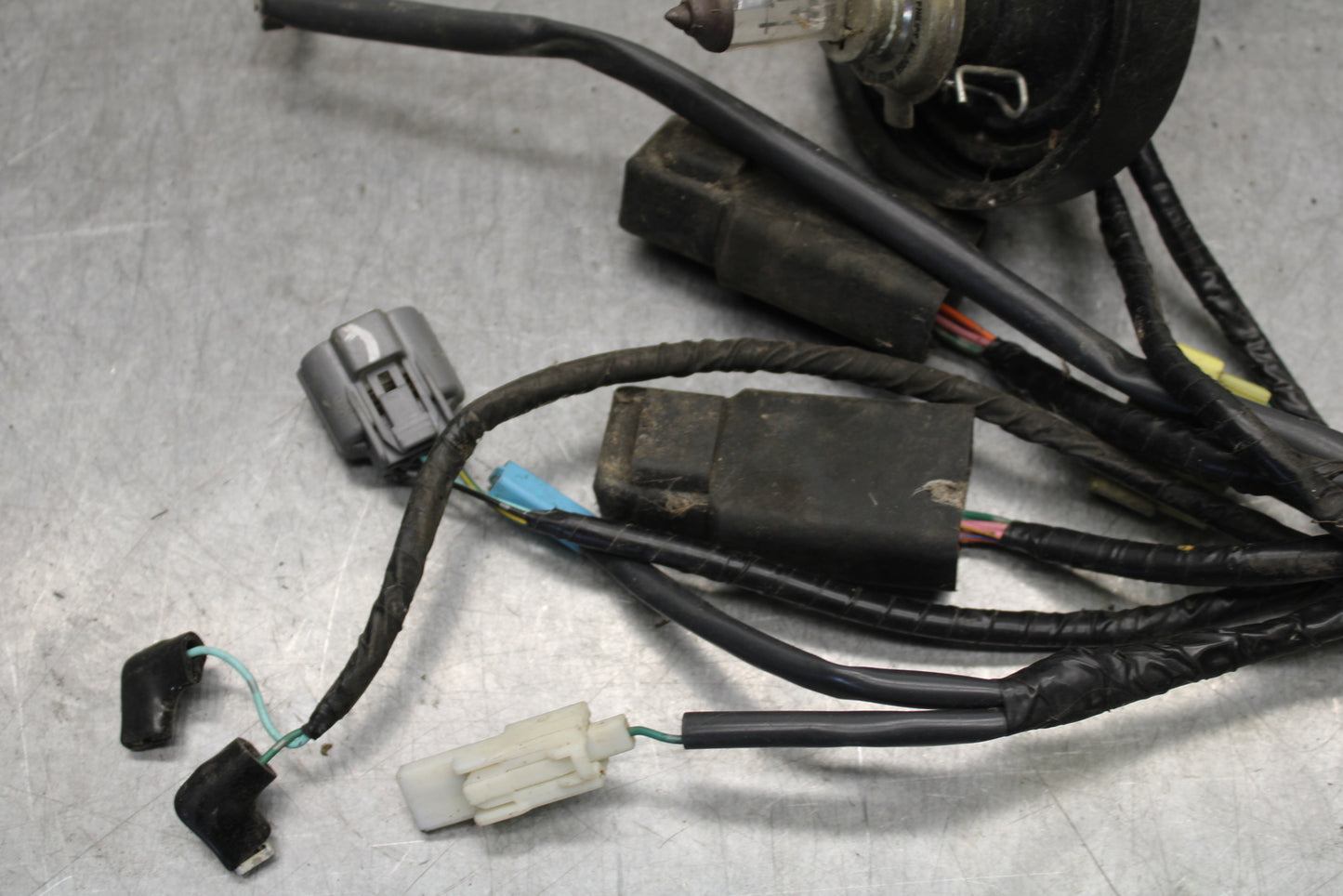 04-12 HONDA ST1300A HEADLIGHT WIRE WIRING HARNESS LOOM (ITEM B)BB669