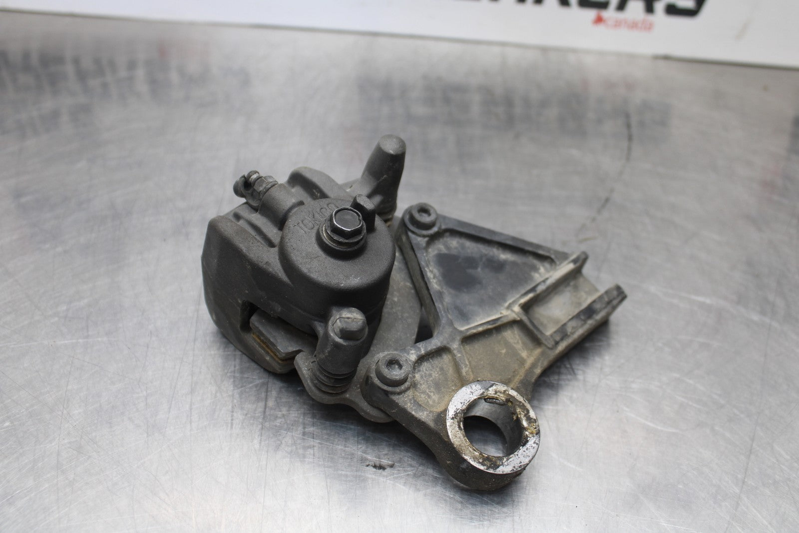 07-08 KAWASAKI NINJA ZX6R REAR BACK BRAKE CALIPER W MOUNT BRACKET BB203