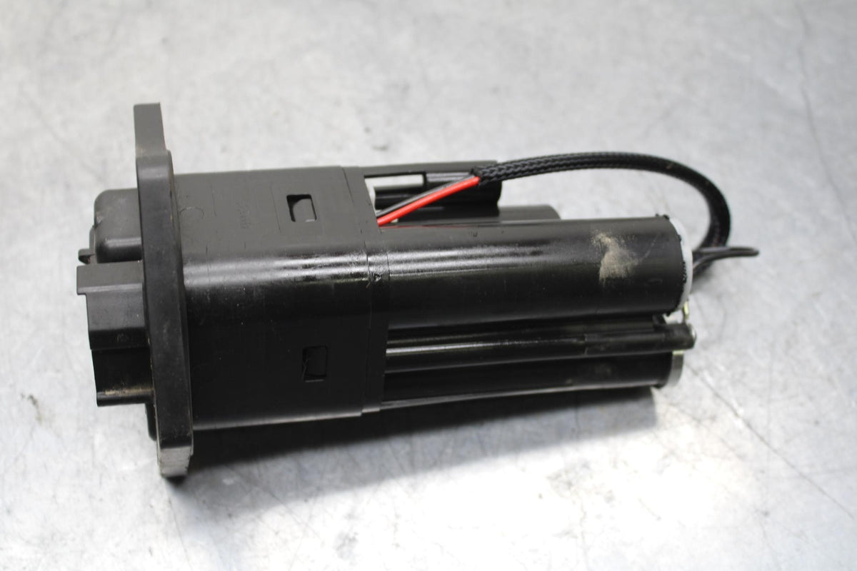 20-24 KTM 890  DUKE R FUEL PUMP GAS PETROL SENDER UNIT BB627