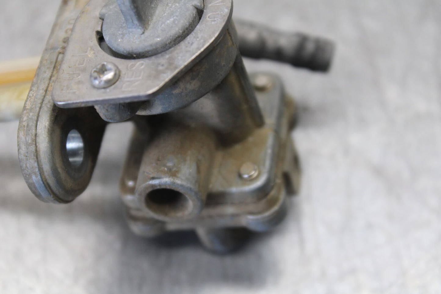 08-18 KAWASAKI KLR650 FUEL GAS TANK PETCOCK SHUT ON OFF VALVE BB707