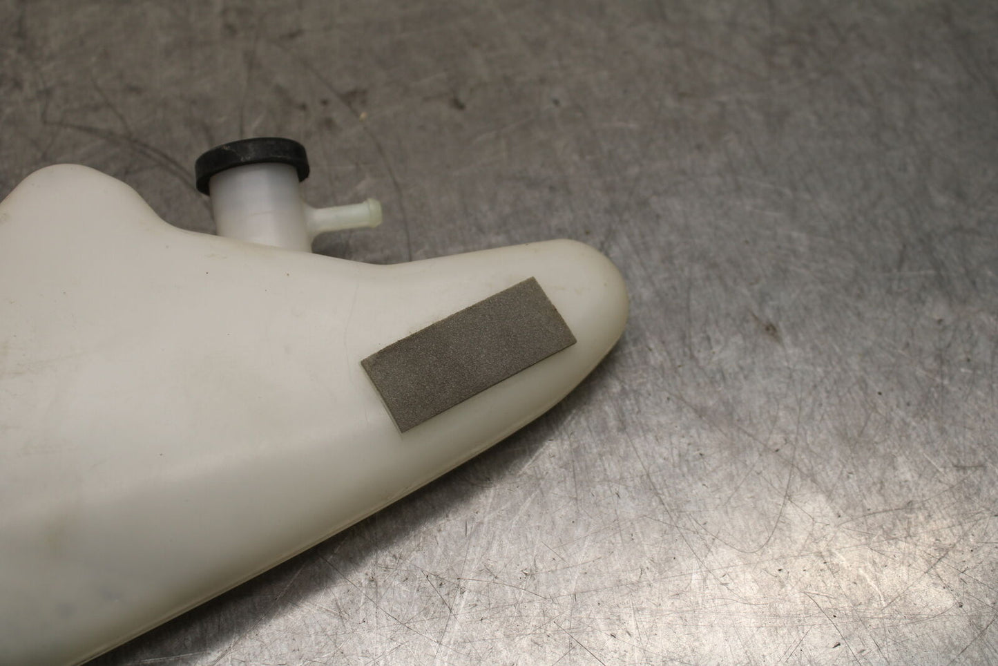 13 SUZUKI GSXR750 COOLANT WATER TANK RESERVOIR BOTTLE BB110