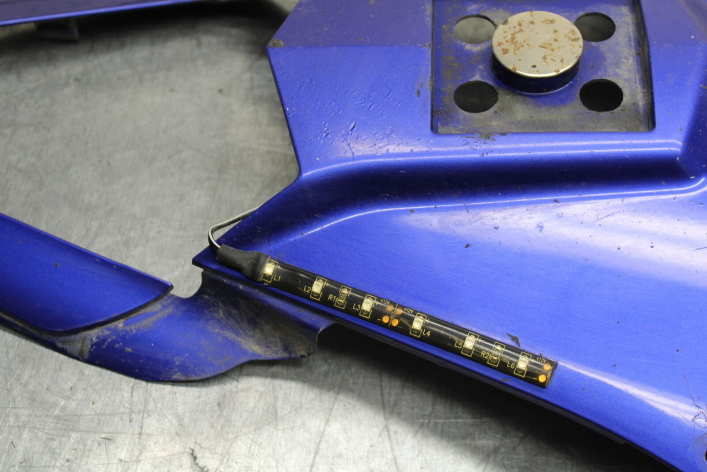 06-07 YAMAHA YZF R6 REAR BACK TAIL UNDERTAIL FAIRING COWL FENDER BB742