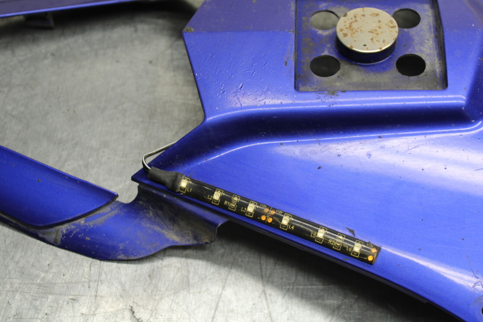 06-07 YAMAHA YZF R6 REAR BACK TAIL UNDERTAIL FAIRING COWL FENDER BB742