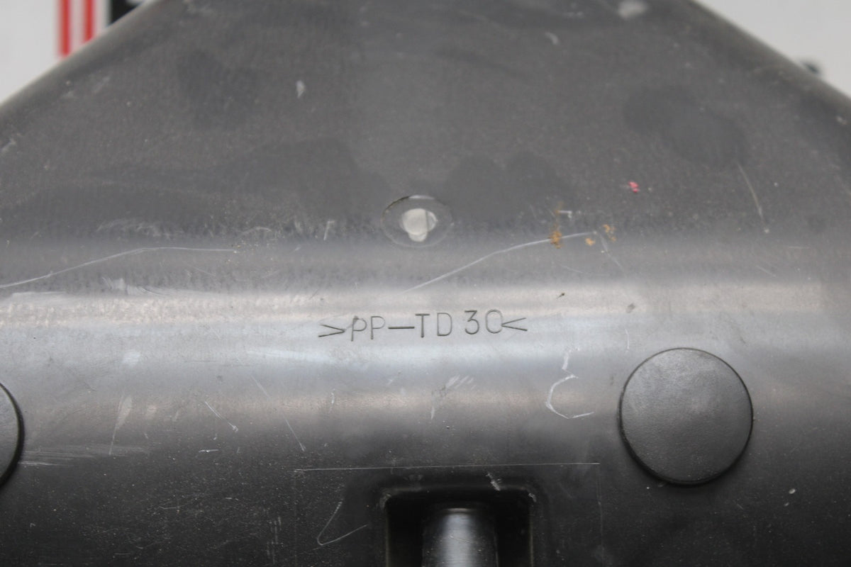 98 KAWASAKI NINJA ZX6 AIRBOX AIR INTAKE FILTER BOX BB870