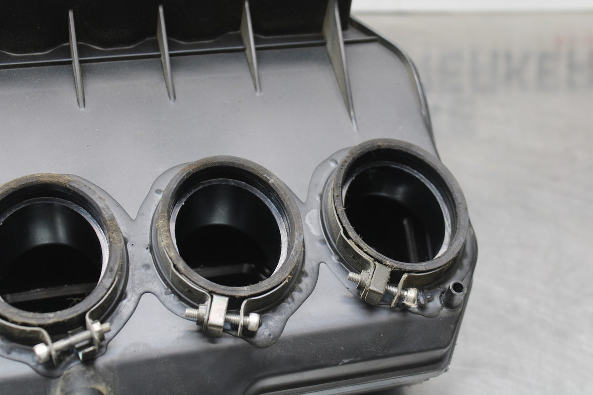 05-06 KAWASAKI NINJA ZX6R AIRBOX AIR INTAKE FILTER BOX BB877