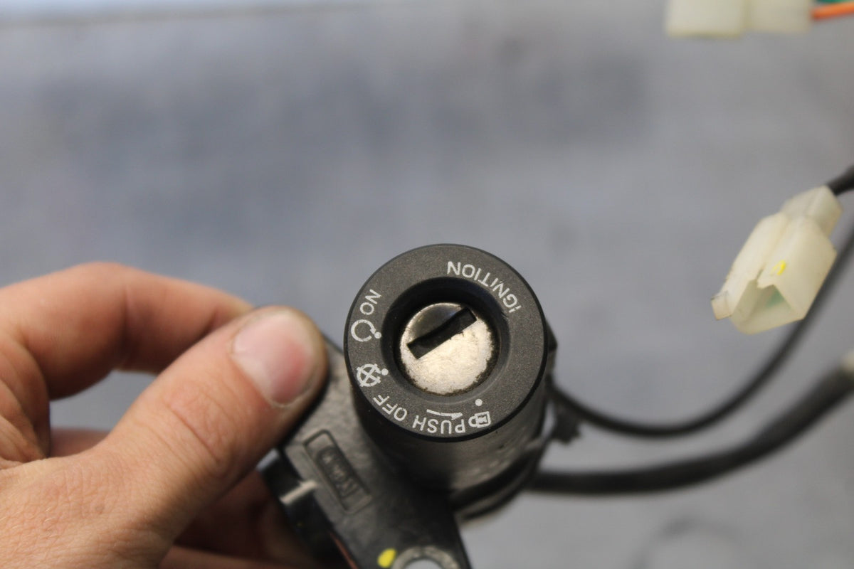 20-23 APRILIA RS660 IGNITION LOCK GAUGE SEAT LOCK BB889