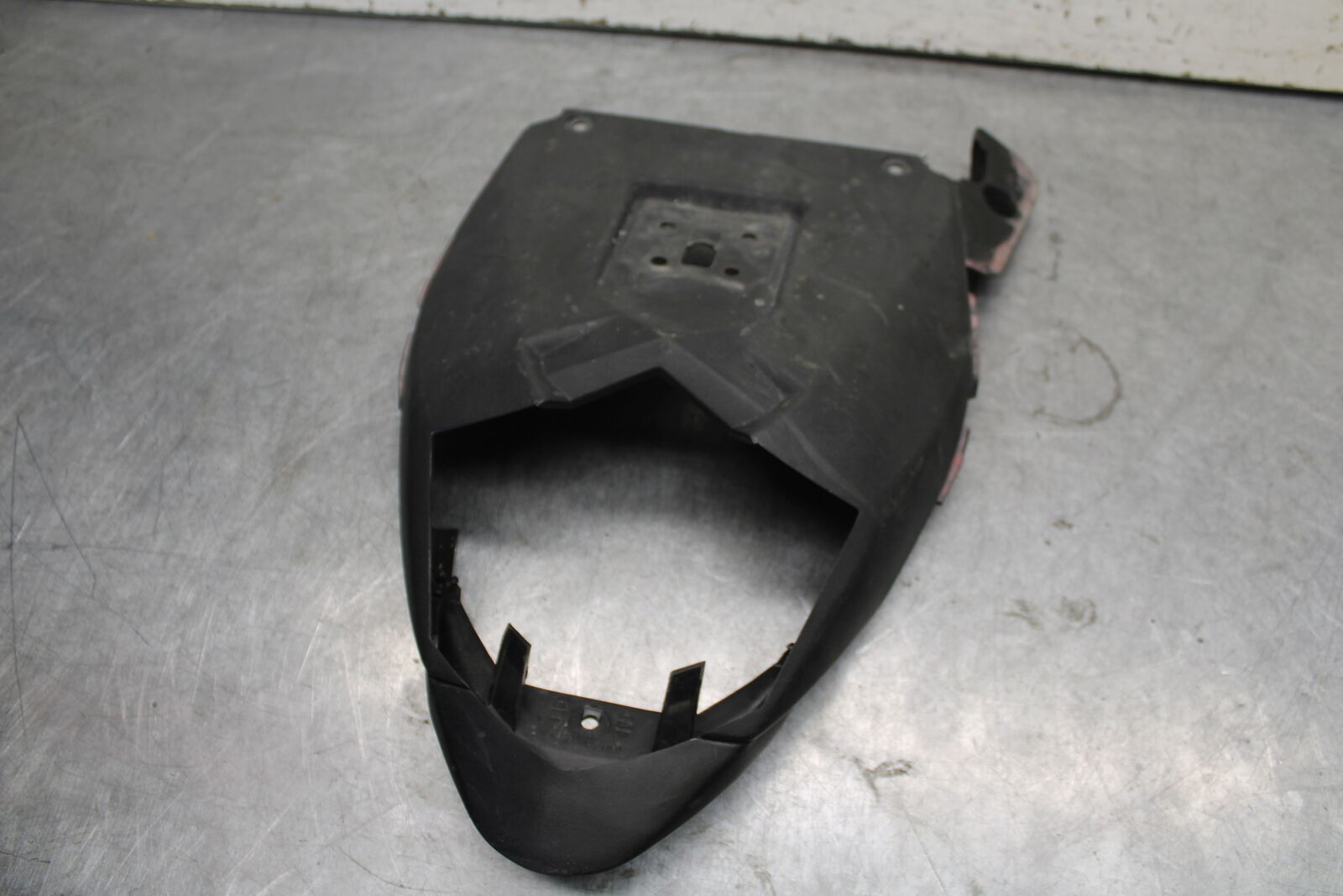 09-12 KAWASAKI NINJA ZX6R REAR TAILLIGHT BRAKE LIGHT TRIM BB640