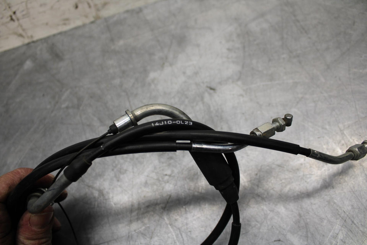 11-21 SUZUKI GSXR750 THROTTLE CABLES LINES BB486