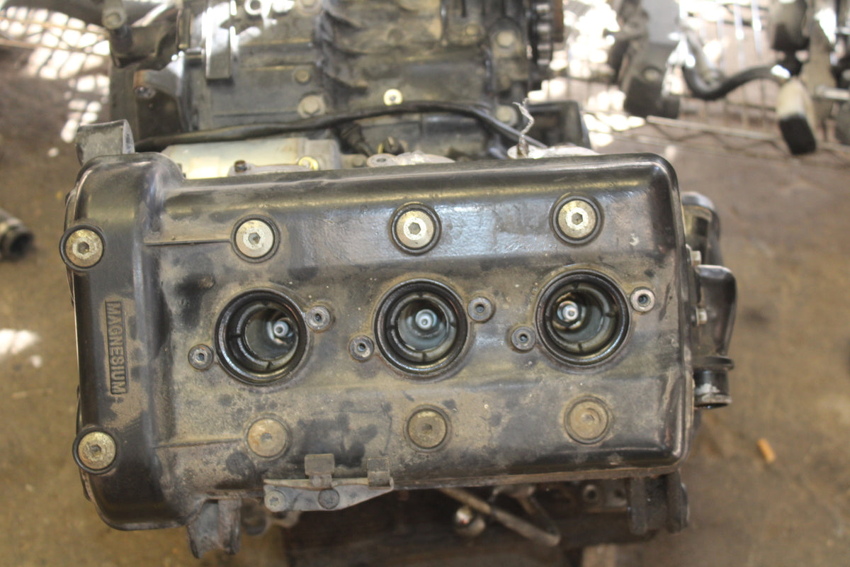 01-06 TRIUMPH TIGER 955I ENGINE MOTOR BB693