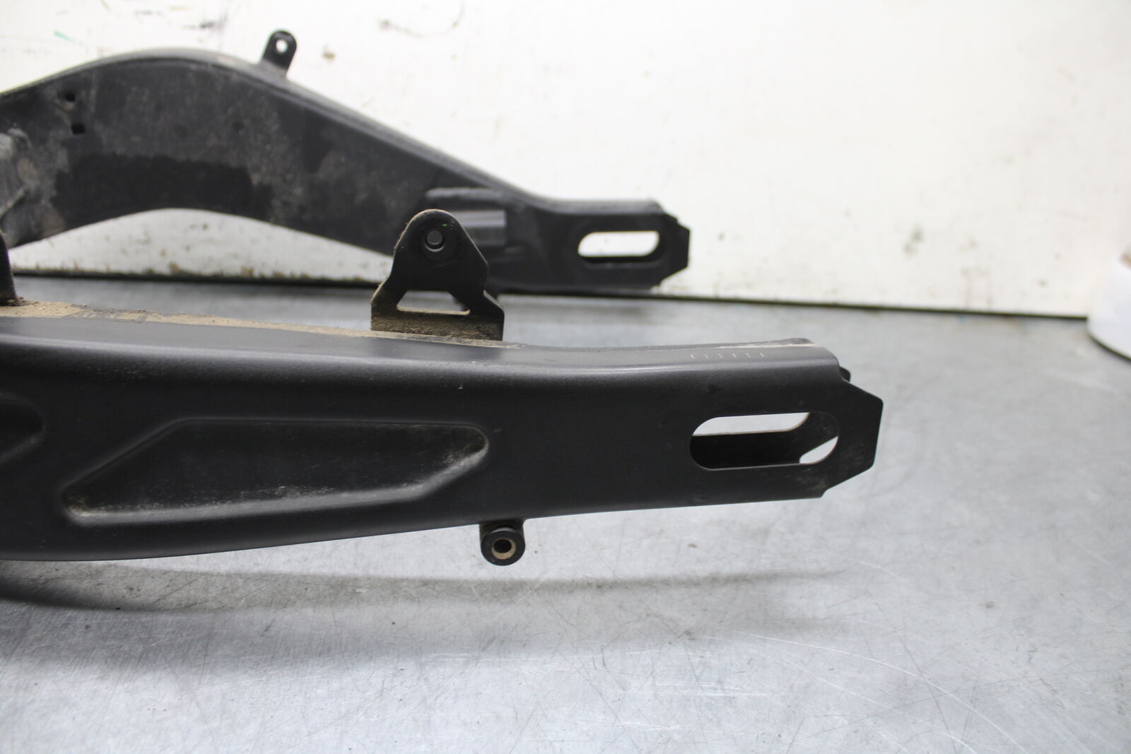 18-24 KAWASAKI NINJA 650 REAR SWINGARM BACK SUSPENSION SWING ARM BB725