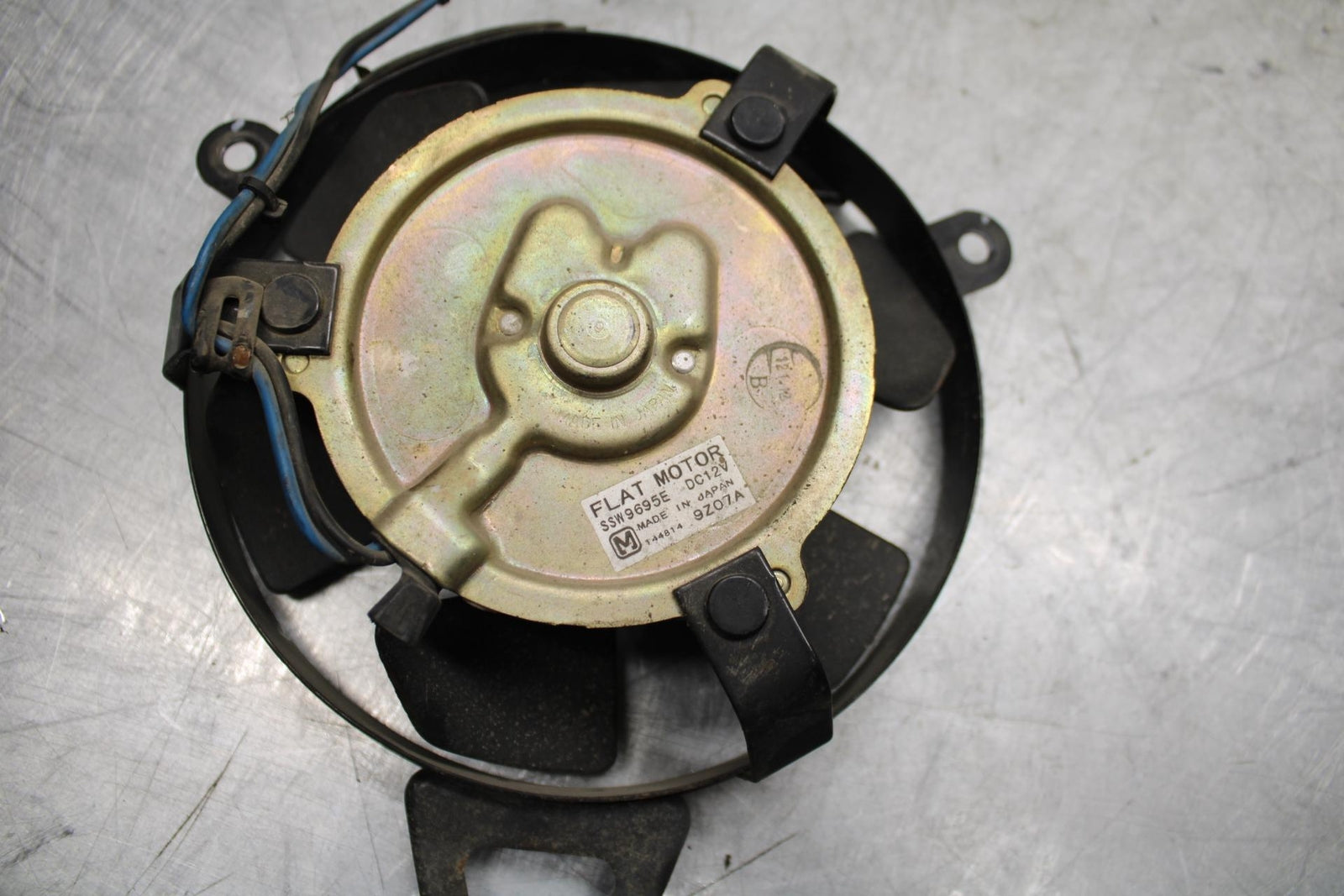 96-07 YAMAHA YZF600R RIGHT ENGINE RADIATOR COOLING FAN MOTOR BB427