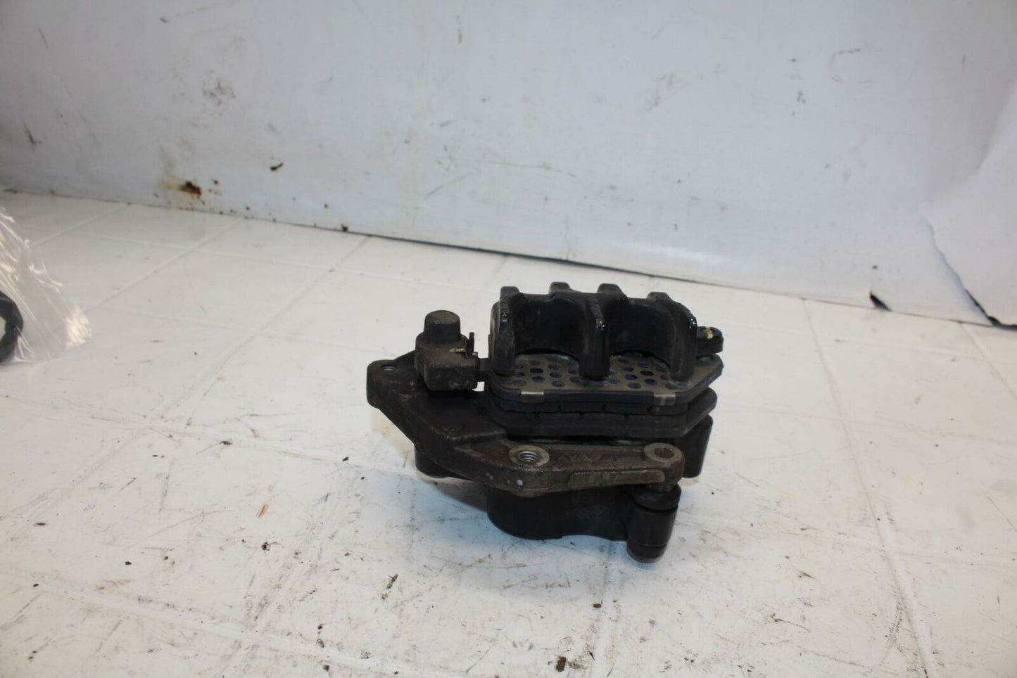 11-13 HONDA CBR250R  FRONT BRAKE CALIPER BB13