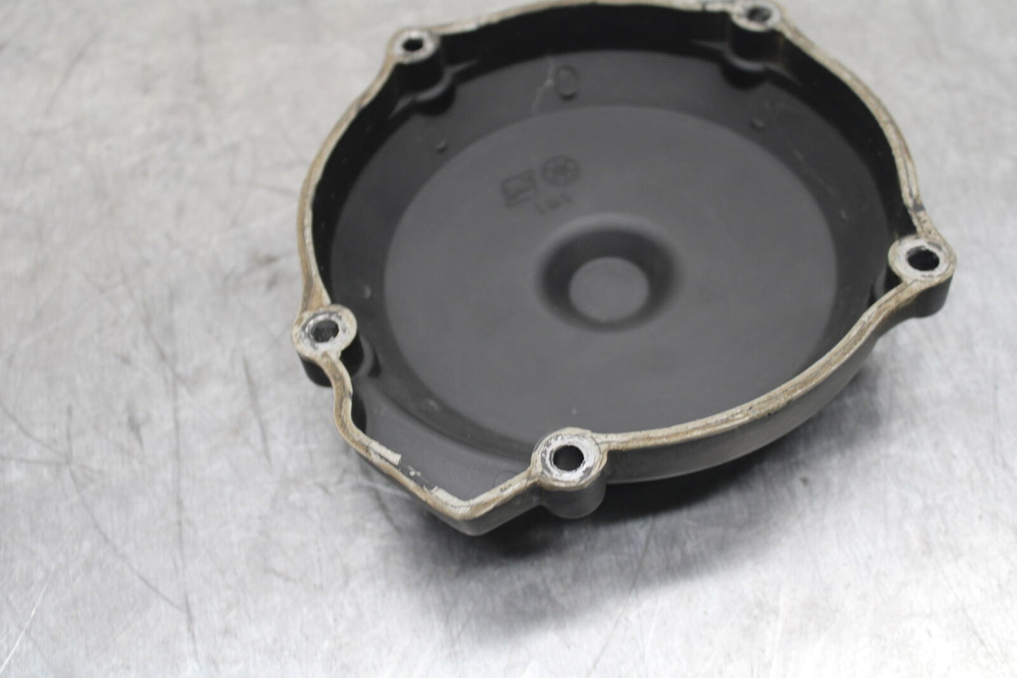 82-83 YAMAHA IT175 ENGINE MOTOR STATOR GENERATOR MAGNETO COVER BB108
