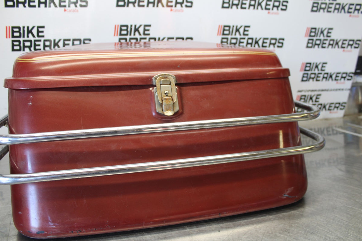 76-77 HONDA GOLDWING 1000 REAR TRUNK COMPARTMENT BB171