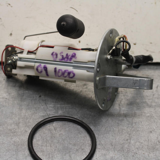 09-11 SUZUKI GSXR 1000 FUEL PUMP GAS PETROL SENDER UNIT 15100-47H00  BB96