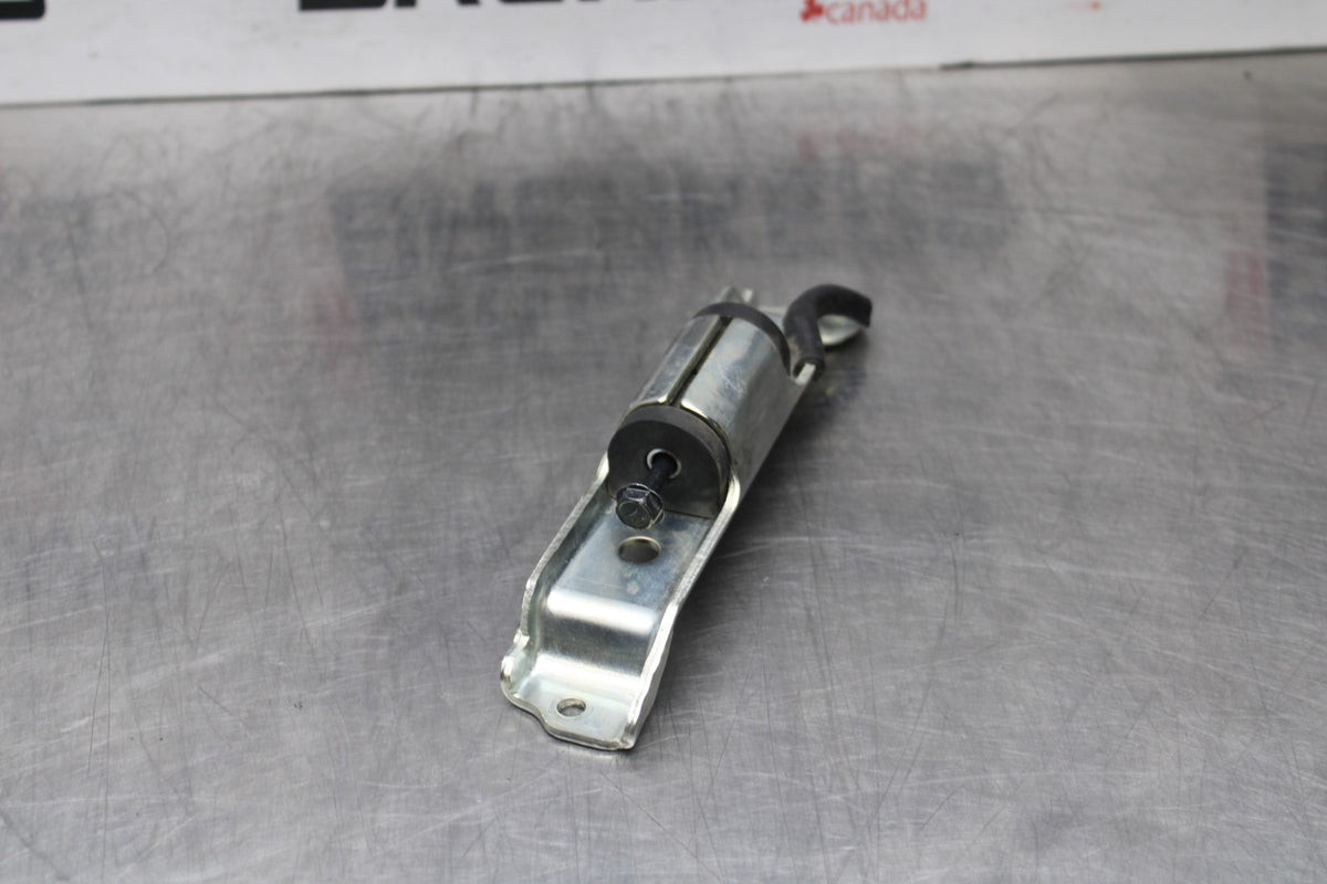 22 KAWASAKI NINJA 1000SX GAS TANK FUEL CELL PETROL RESERVOIR BRACKET MOUNT BB780